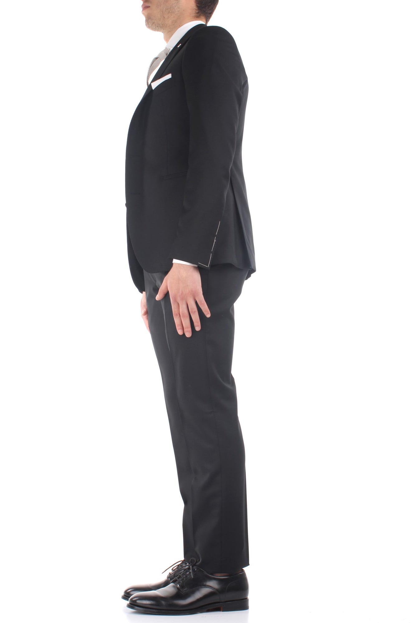 ABITI Nero Tagliatore