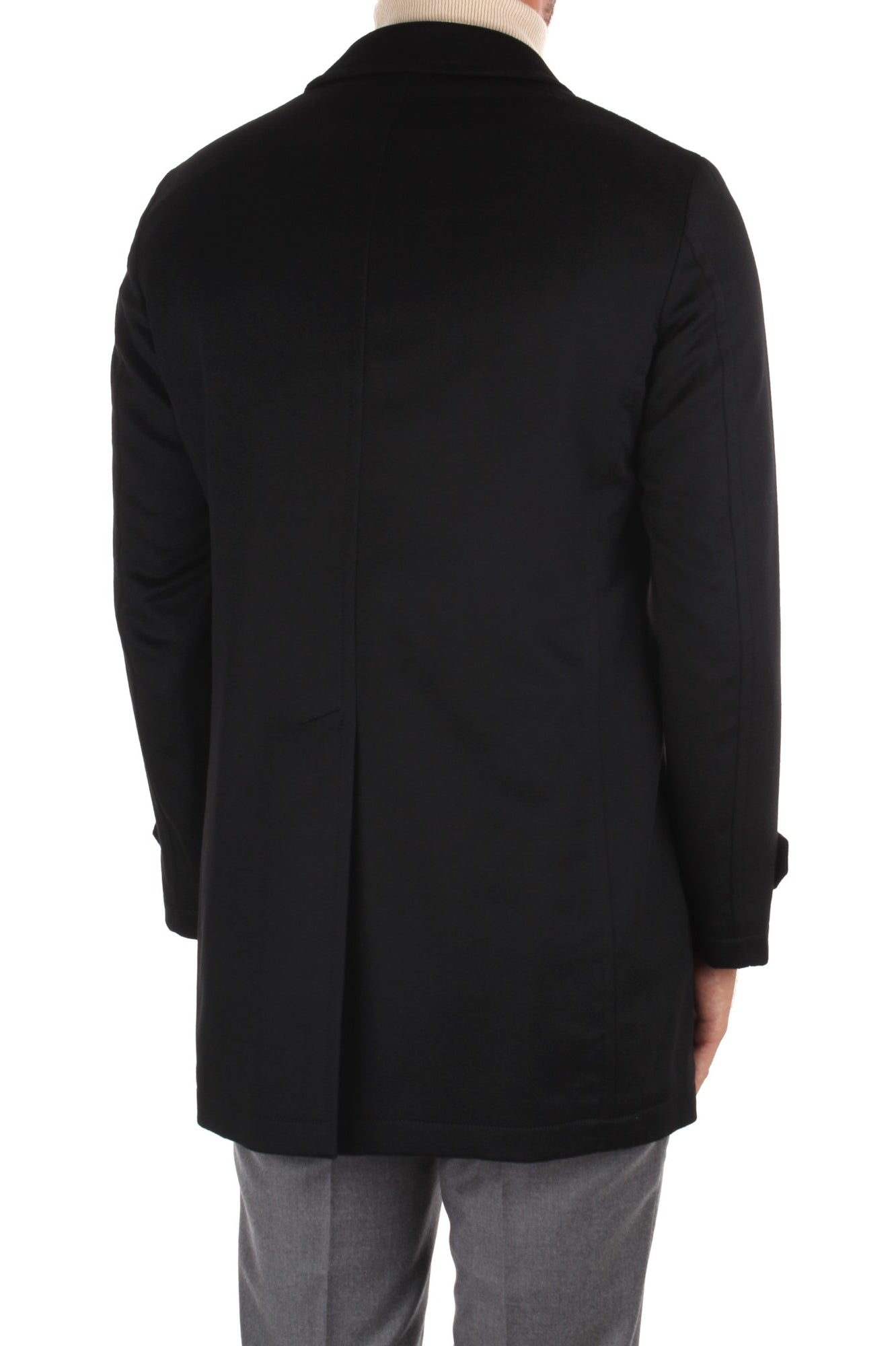 CAPPOTTI Nero Tagliatore