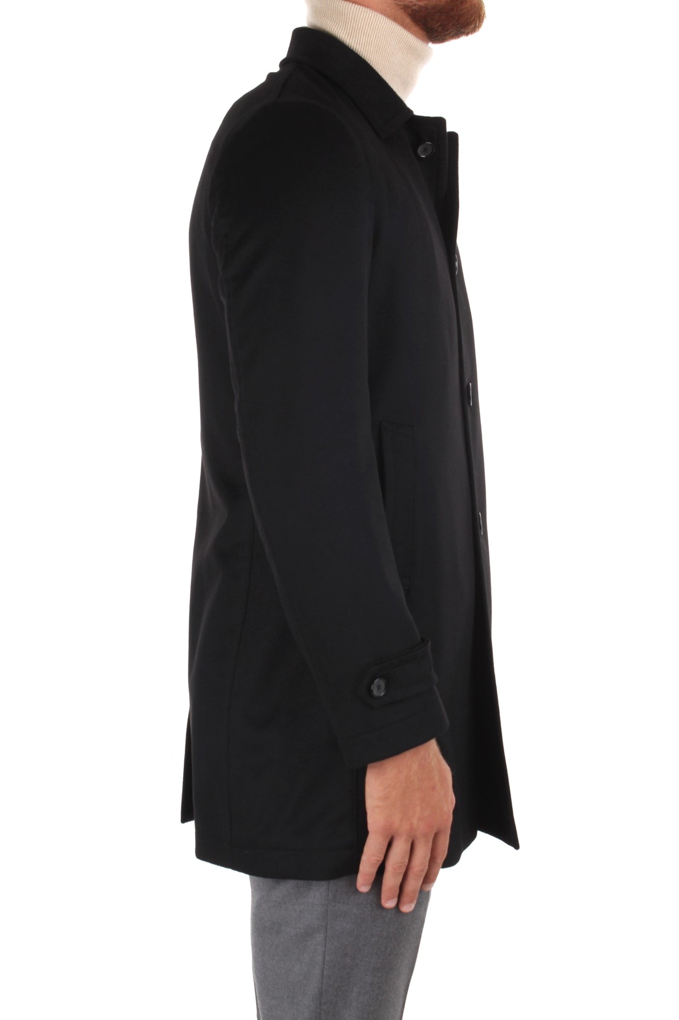 CAPPOTTI Nero Tagliatore