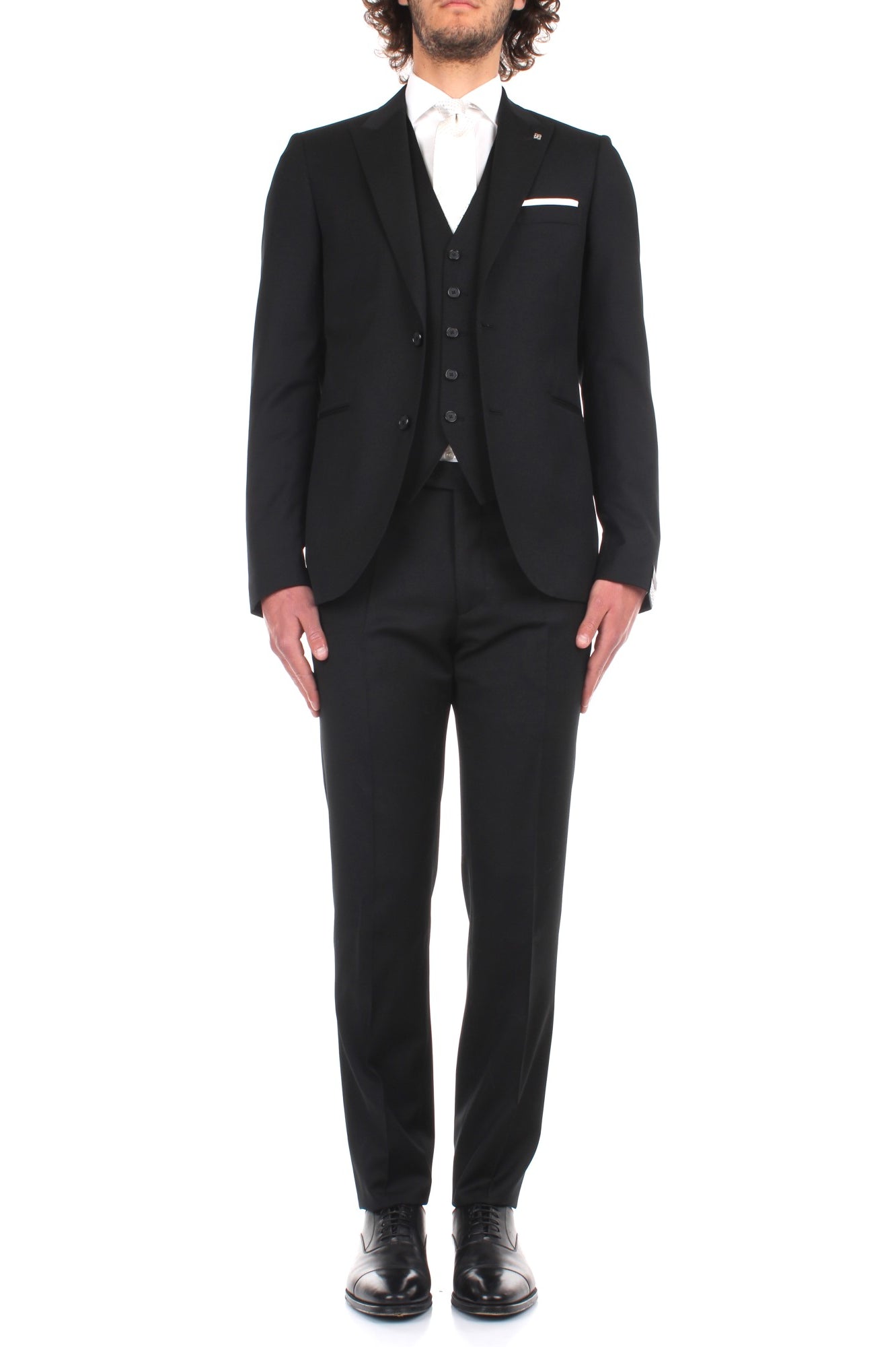 ABITI Nero Tagliatore