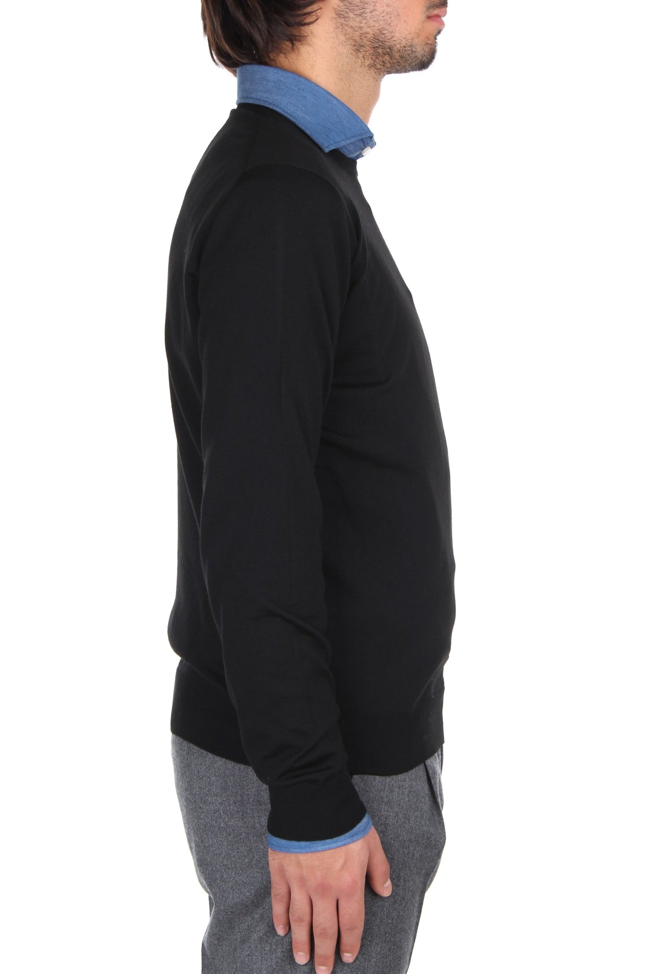 MAGLIE Nero Hindustrie