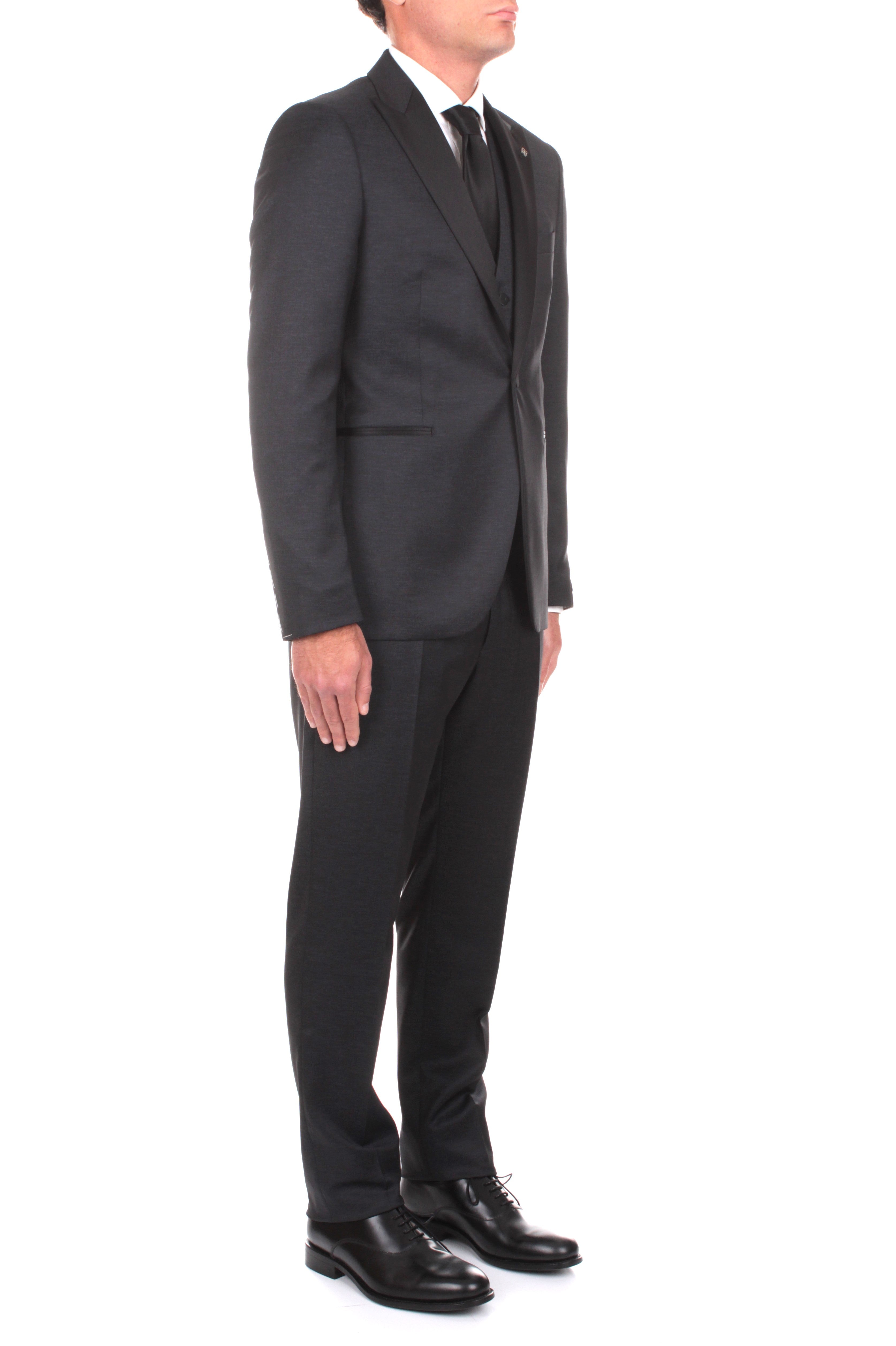 ABITI Nero Tagliatore