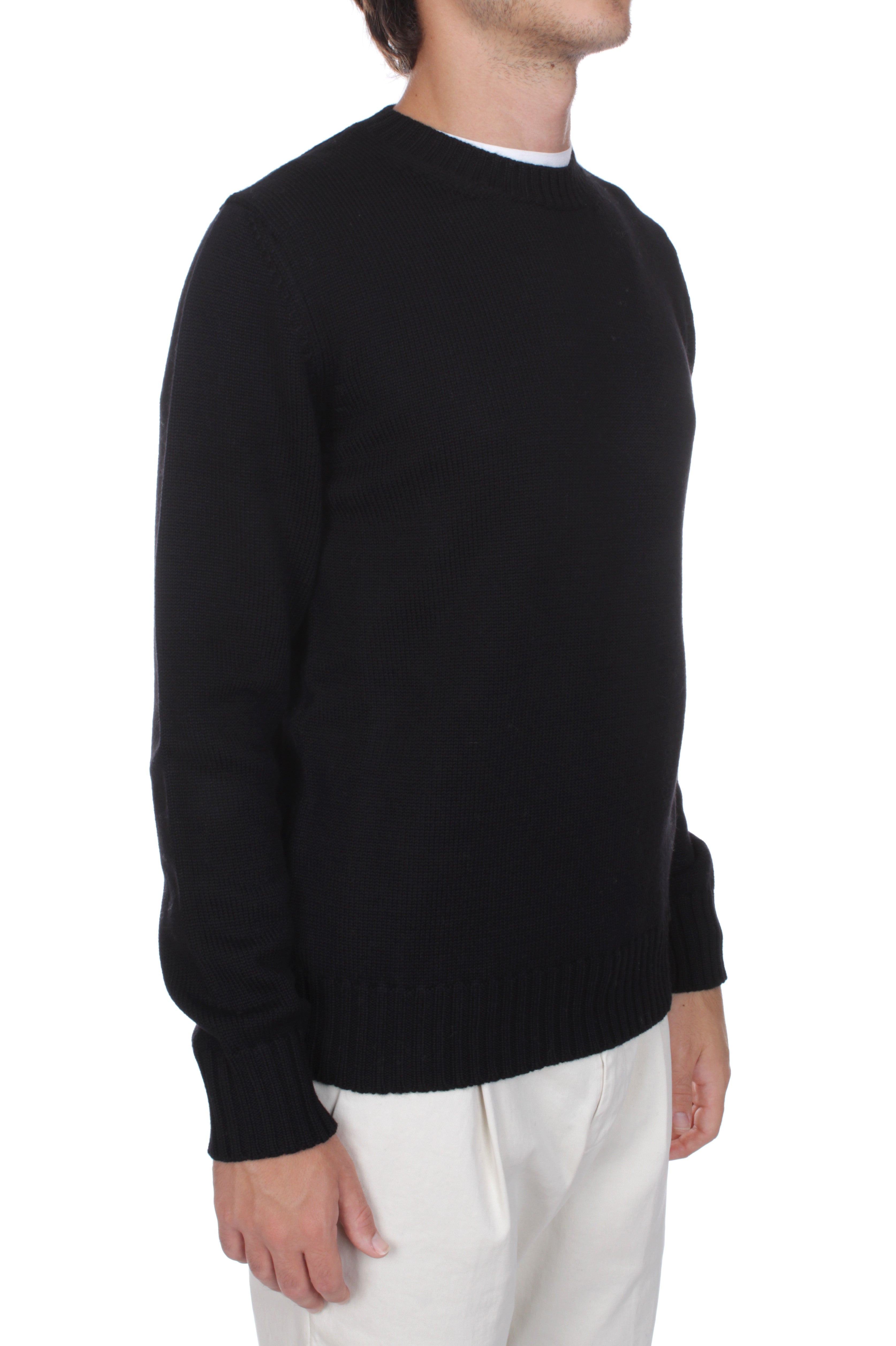 MAGLIE Nero Alpha Studio