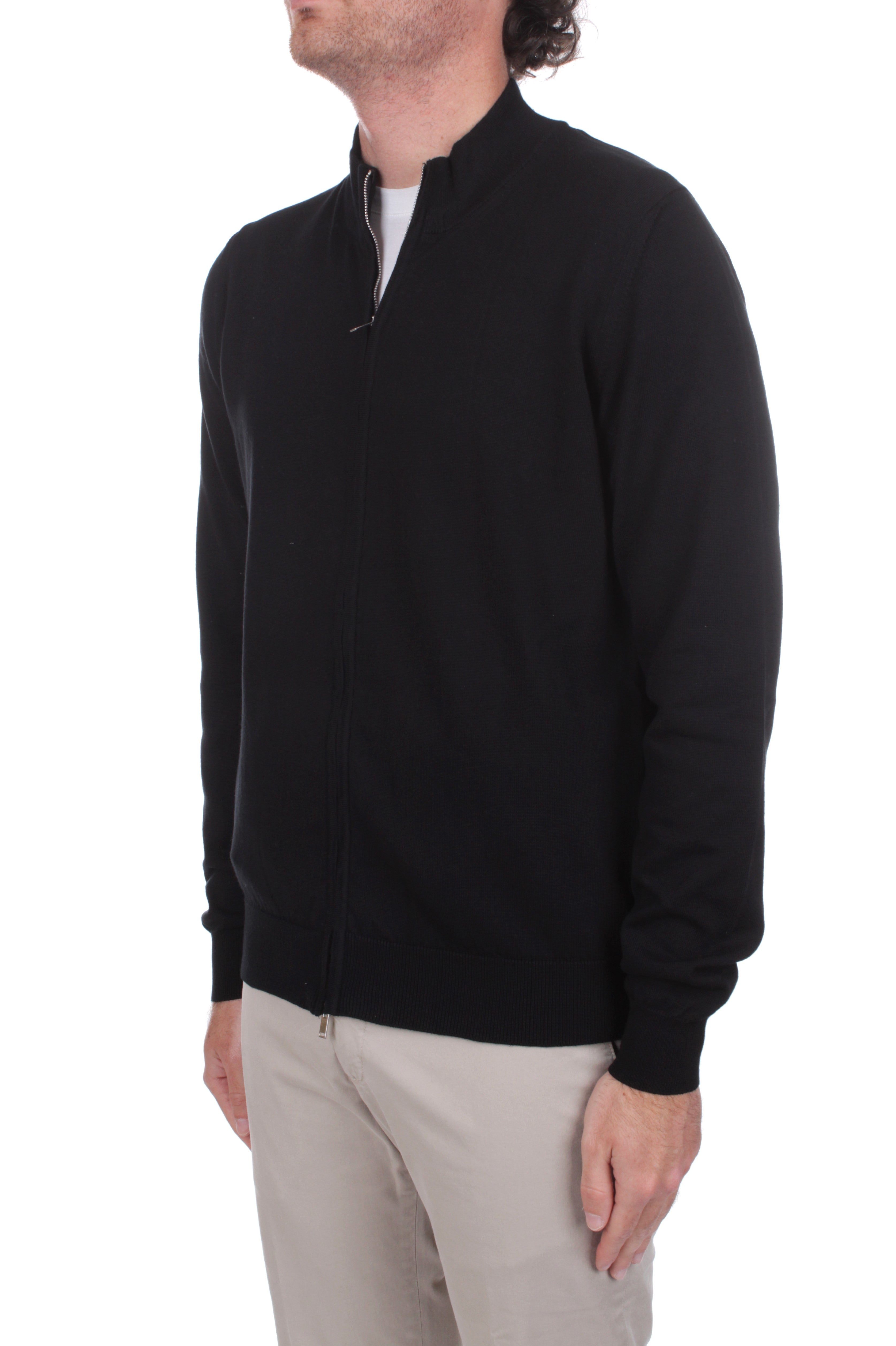 MAGLIE Nero Alpha Studio