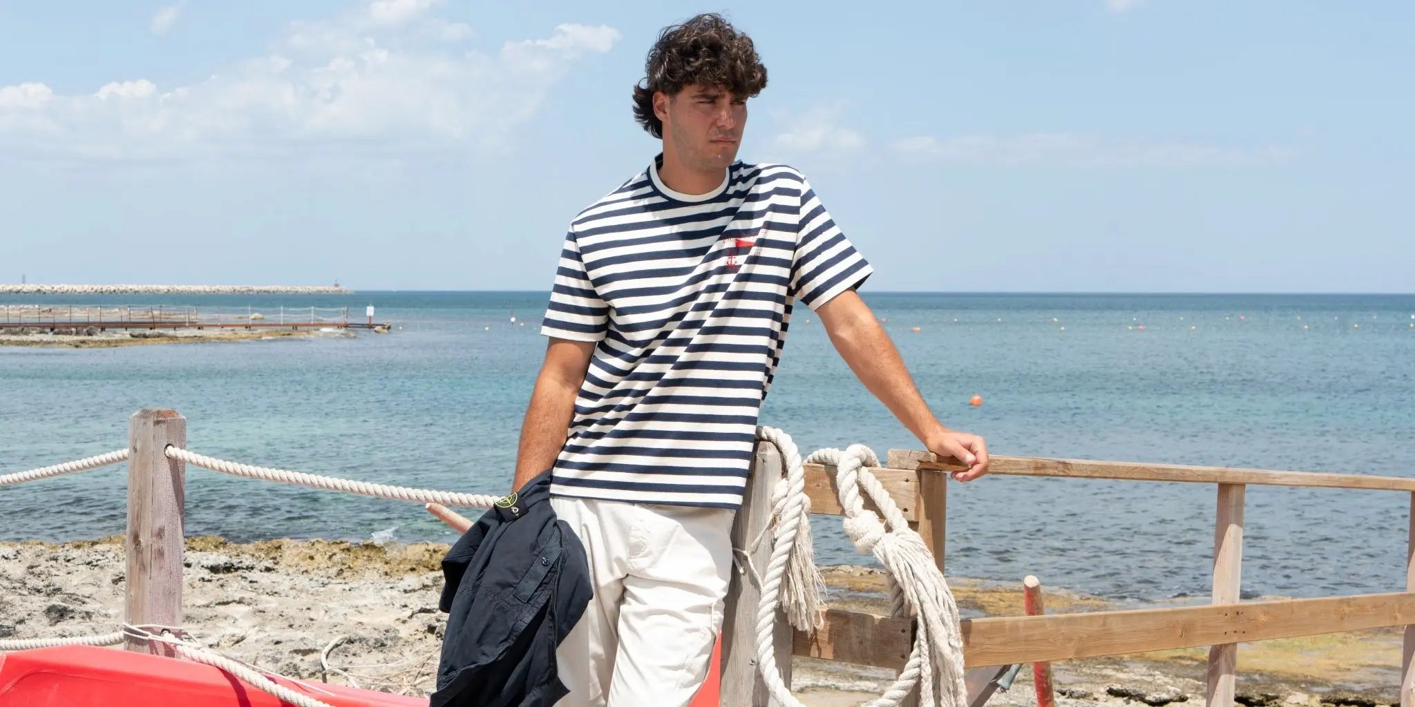 Stile in vacanza: come viaggiare leggeri ma con classe