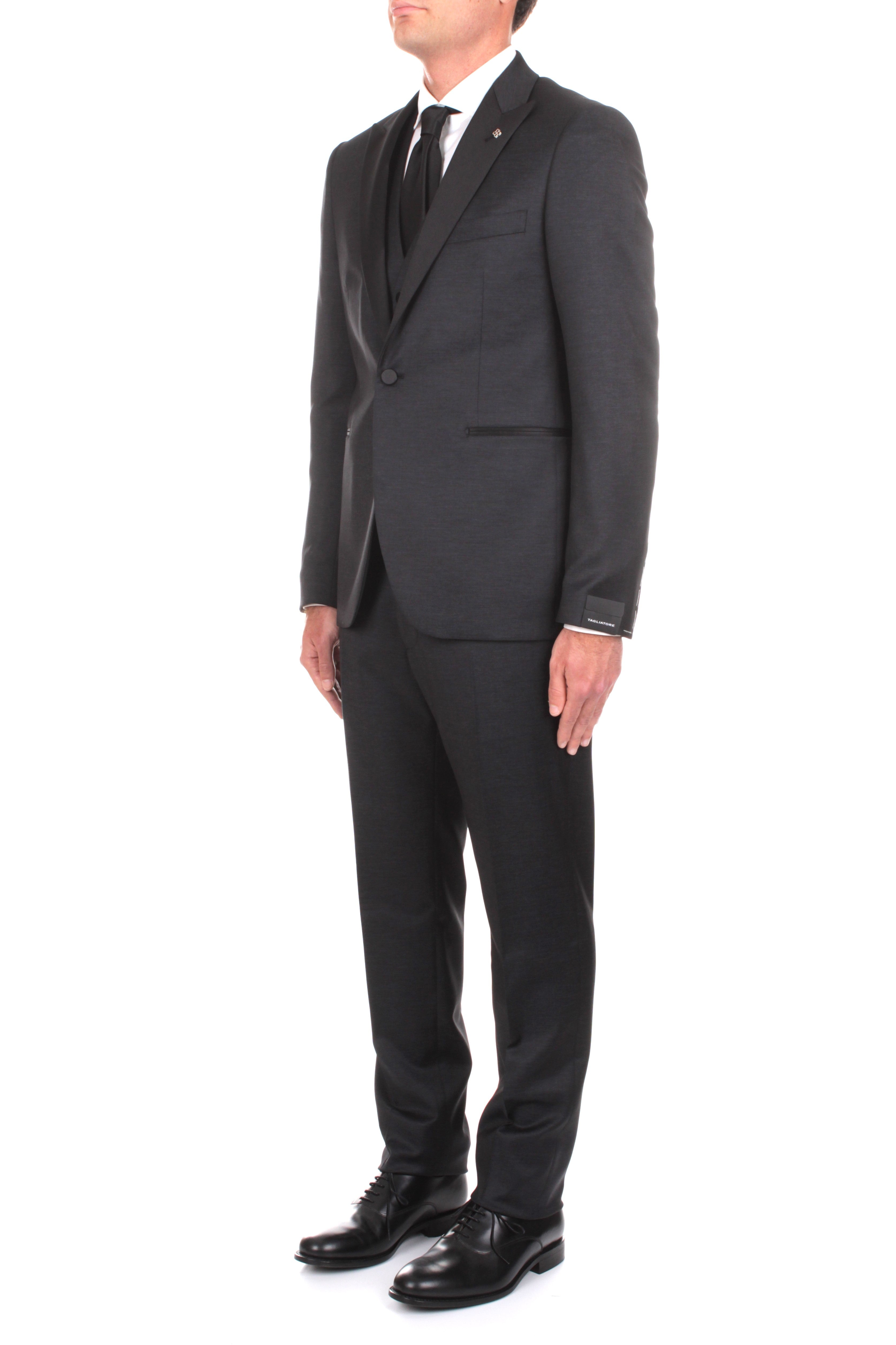 ABITI Nero Tagliatore