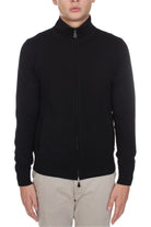 MAGLIE Nero Alpha Studio