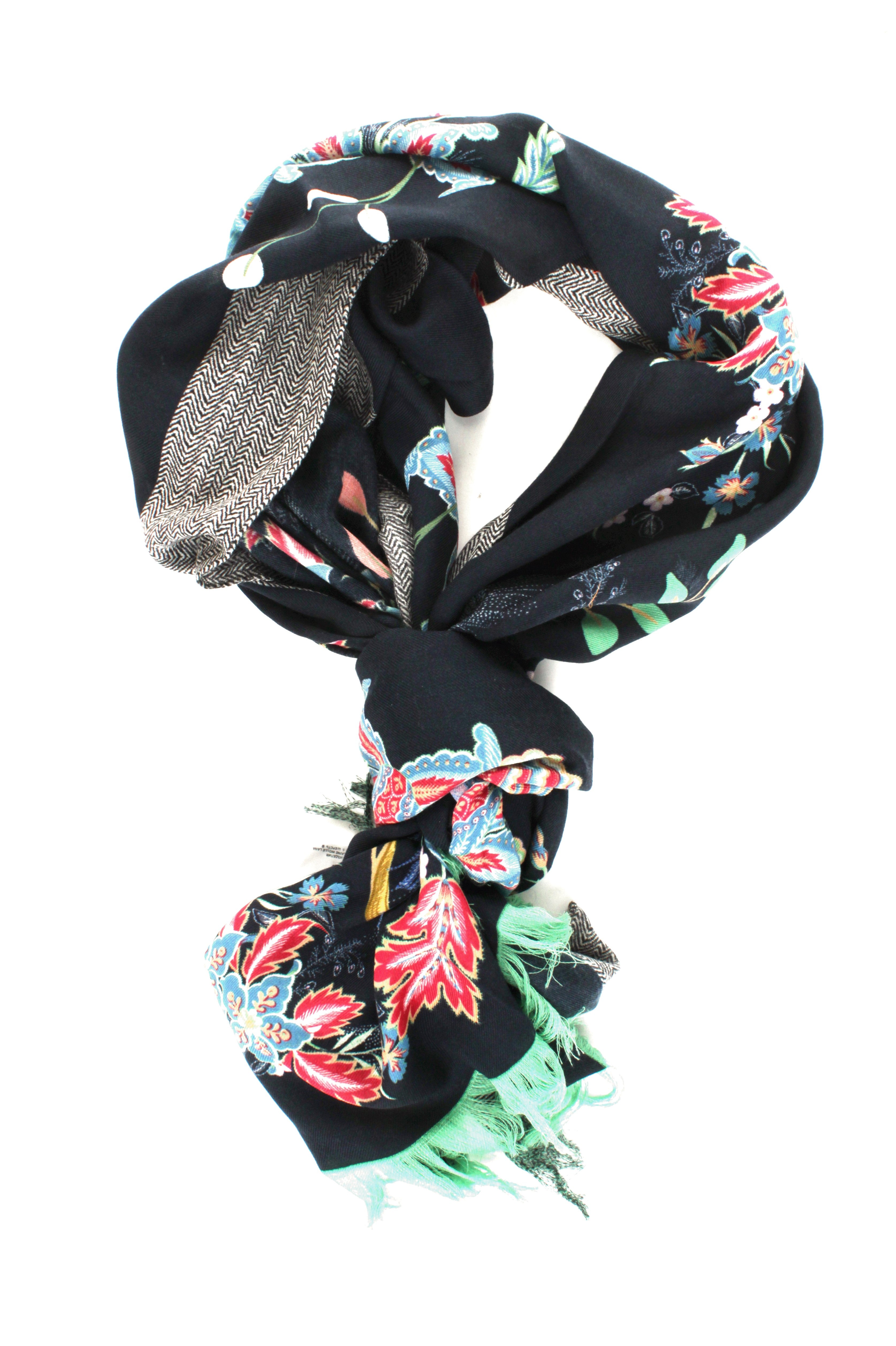 SCIARPE, FOULARD E STOLE Blu Etro