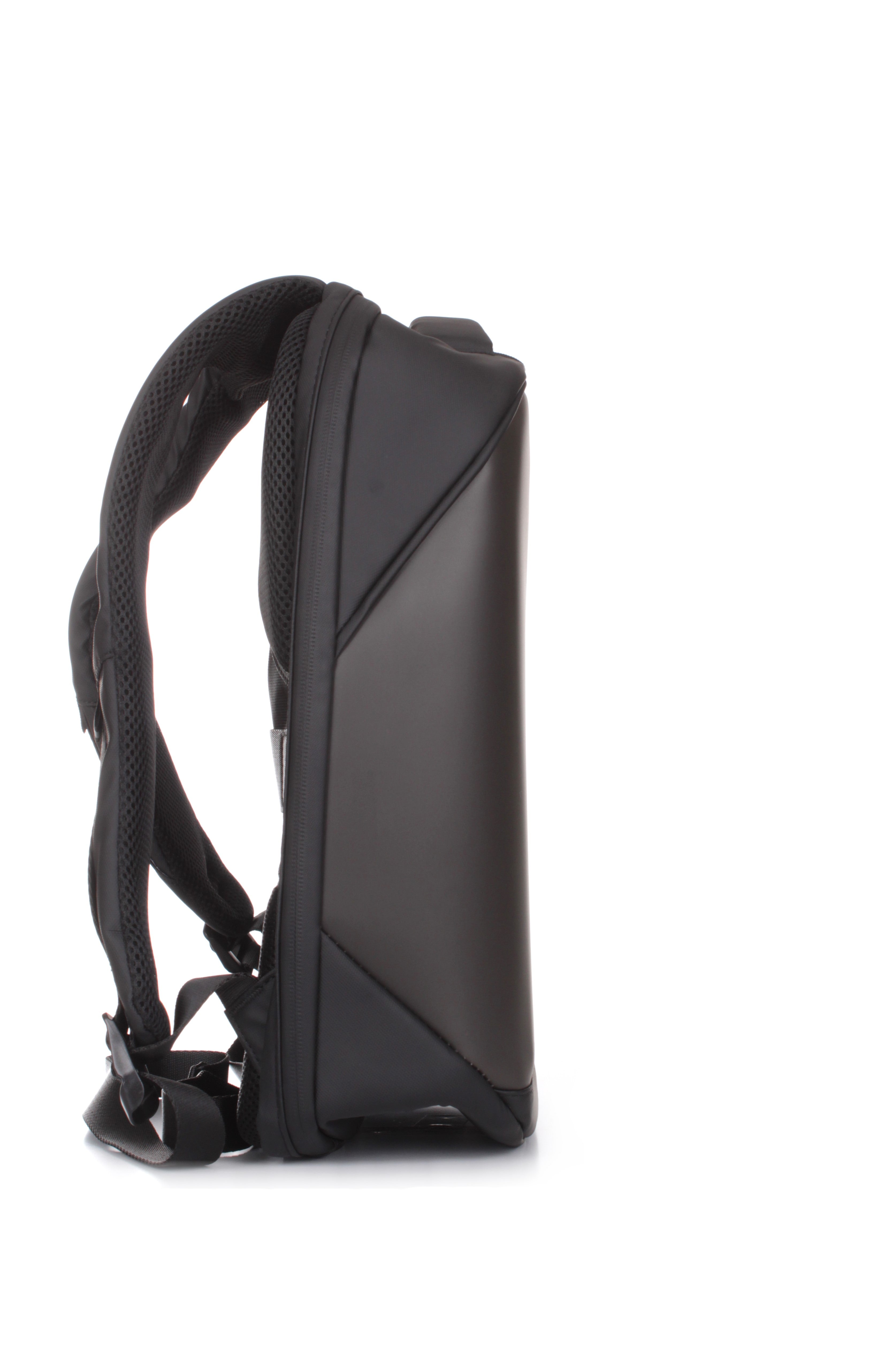 ZAINI Nero Nelquieora