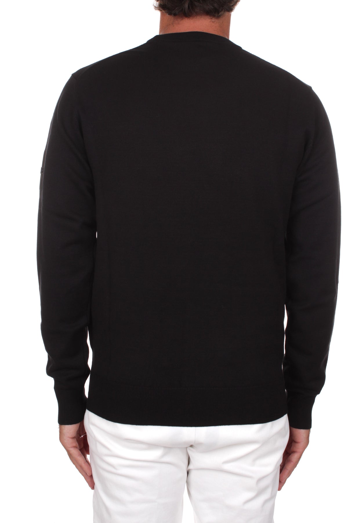 MAGLIE Nero Outhere