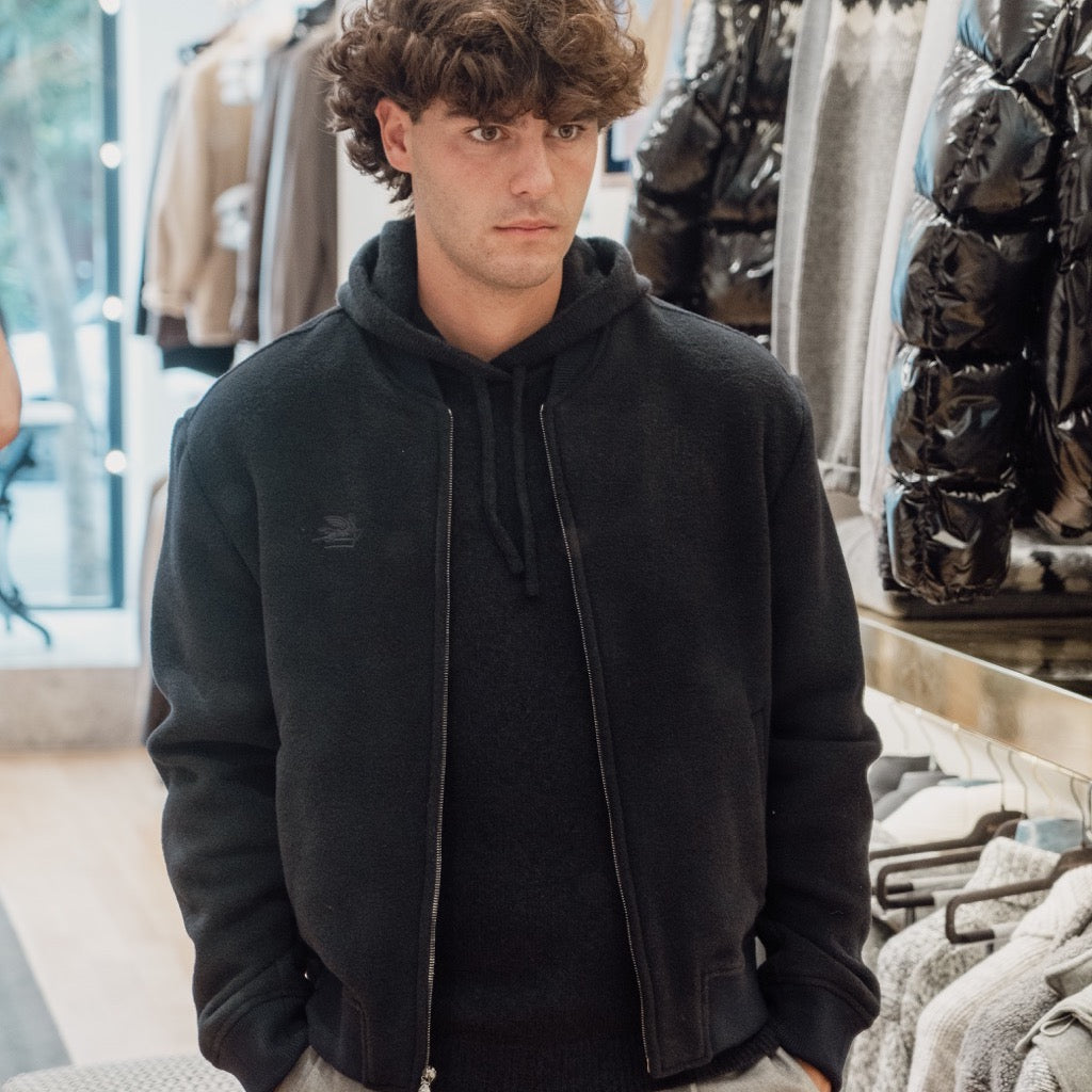 Outfit casual FW25 Michi D'Amato