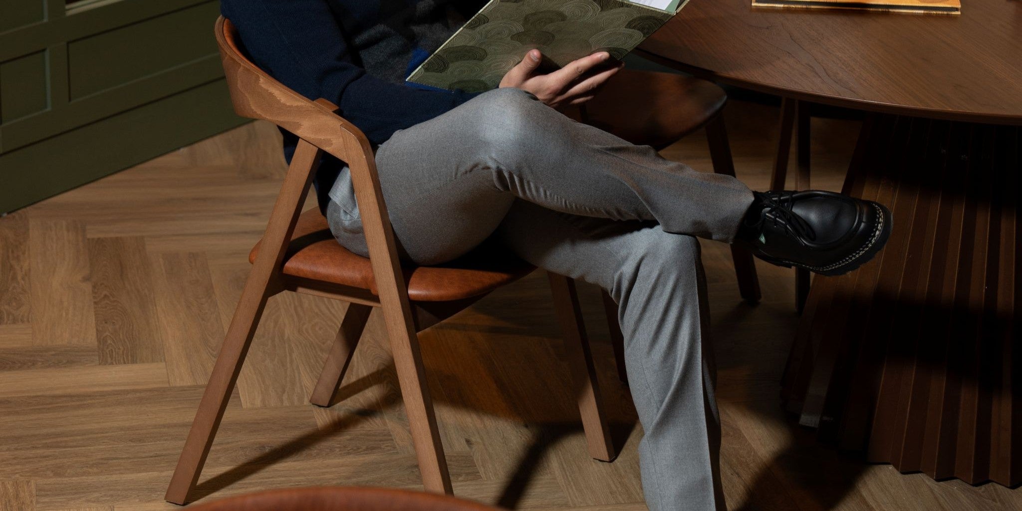 Incotex - Men's Trousers: Complete Brand Guide