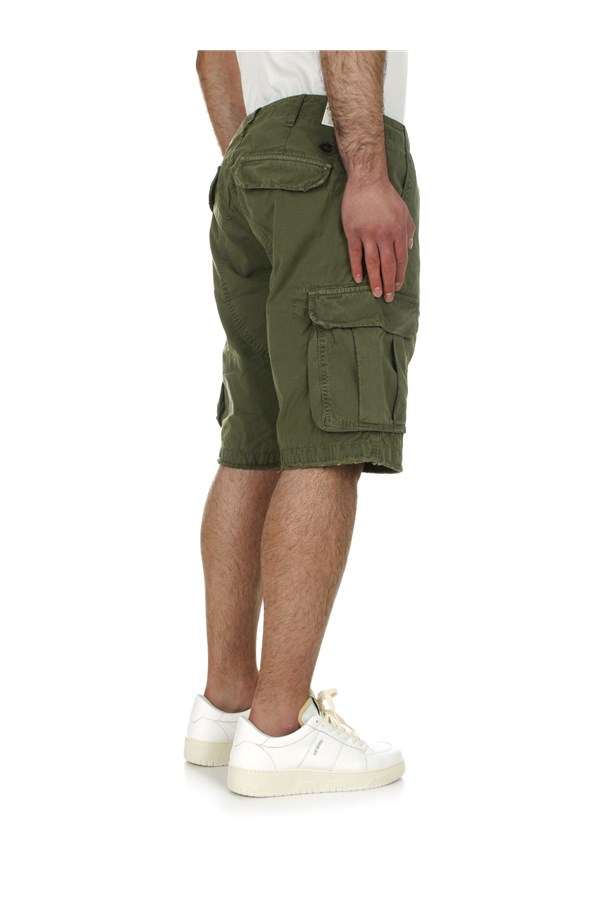 Chesapeake's Shorts Cargo pants Man BARRAS M. GREEN 6 